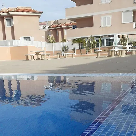2 Bedroom With A Pool Apartmán Arona (Tenerife)
