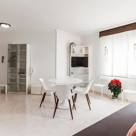 Apartmán 2 Bedroom With A Pool *