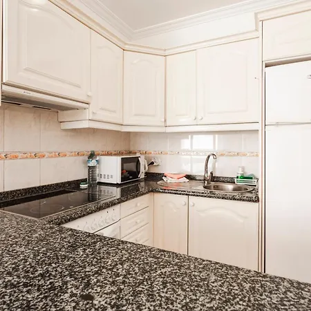 2 Bedroom With A Pool Apartmán Arona (Tenerife)