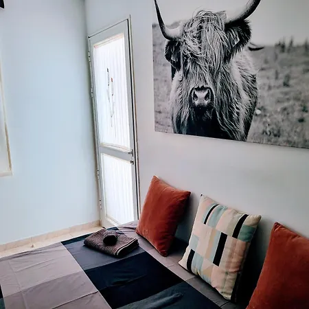 شقة 2 Bedroom With A Pool أرونا