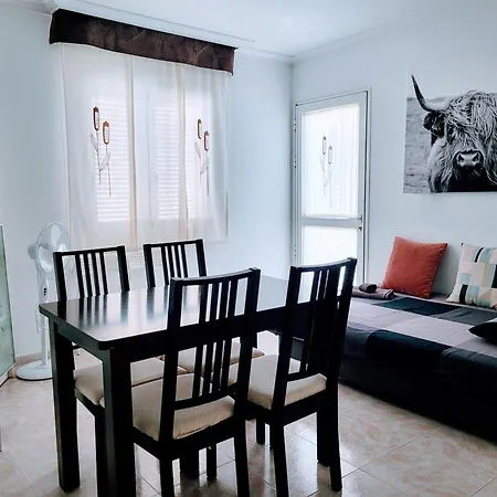 2 Bedroom With A Pool شقة