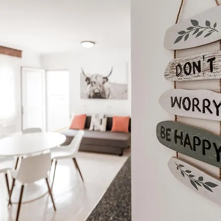 Apartamento 2 Bedroom With A Pool