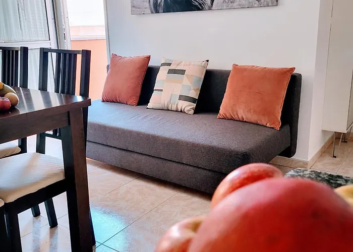 2 Bedroom With A Pool Апартаменты