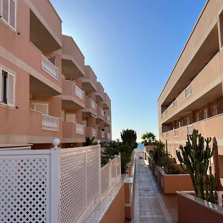 Apartament 2 Bedroom With A Pool *