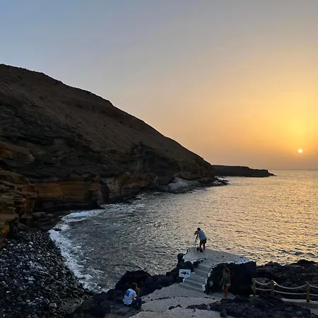 Apartament 2 Bedroom With A Pool