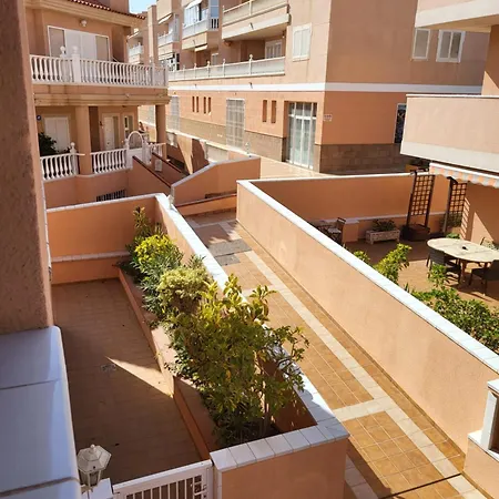 Apartament 2 Bedroom With A Pool