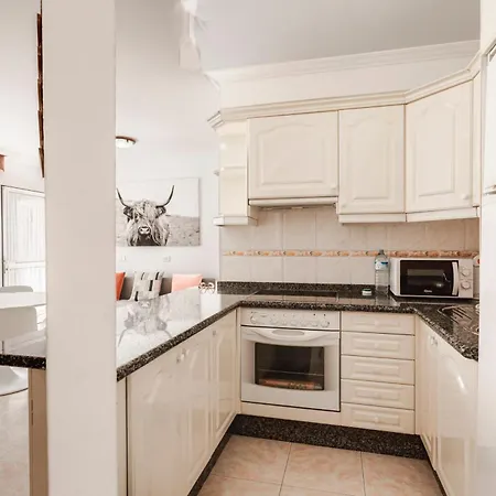 2 Bedroom With A Pool * أرونا